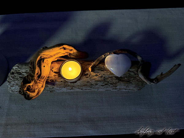 Driftwood Candle Holder Embedded w/ Selenite Heart Crystal & Tea light